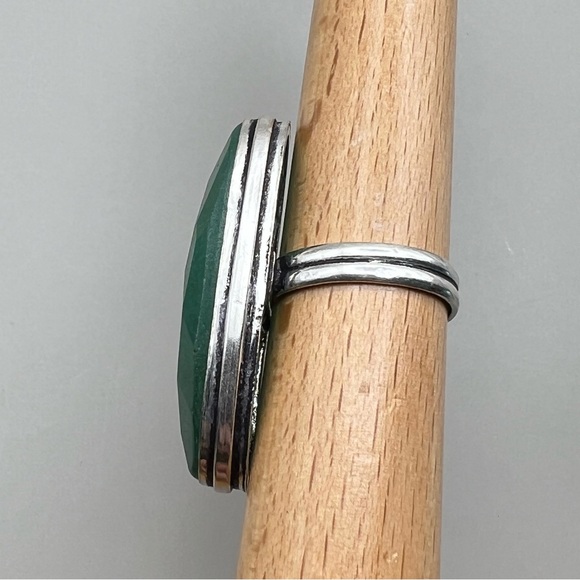 New Enhanced Faceted Green Emerald Stone Silver Overlay Ring Size 8.25 - Picture 6 of 11